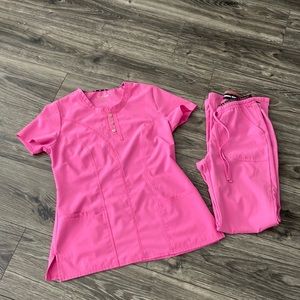 Women’s Scrubs